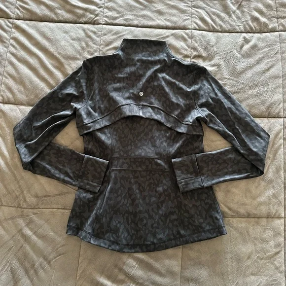 NWOT Lululemon Define Jacket - Picture 10 of 16